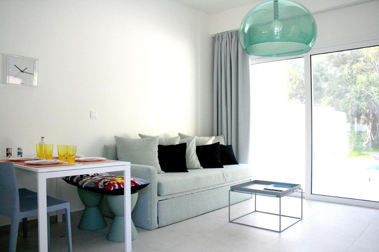 Splash Suites With Private Pools นิเกียนา ภายนอก รูปภาพ