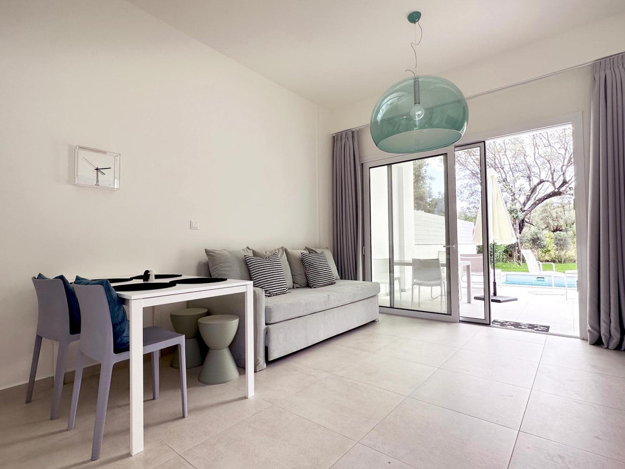 Splash Suites With Private Pools นิเกียนา ภายนอก รูปภาพ