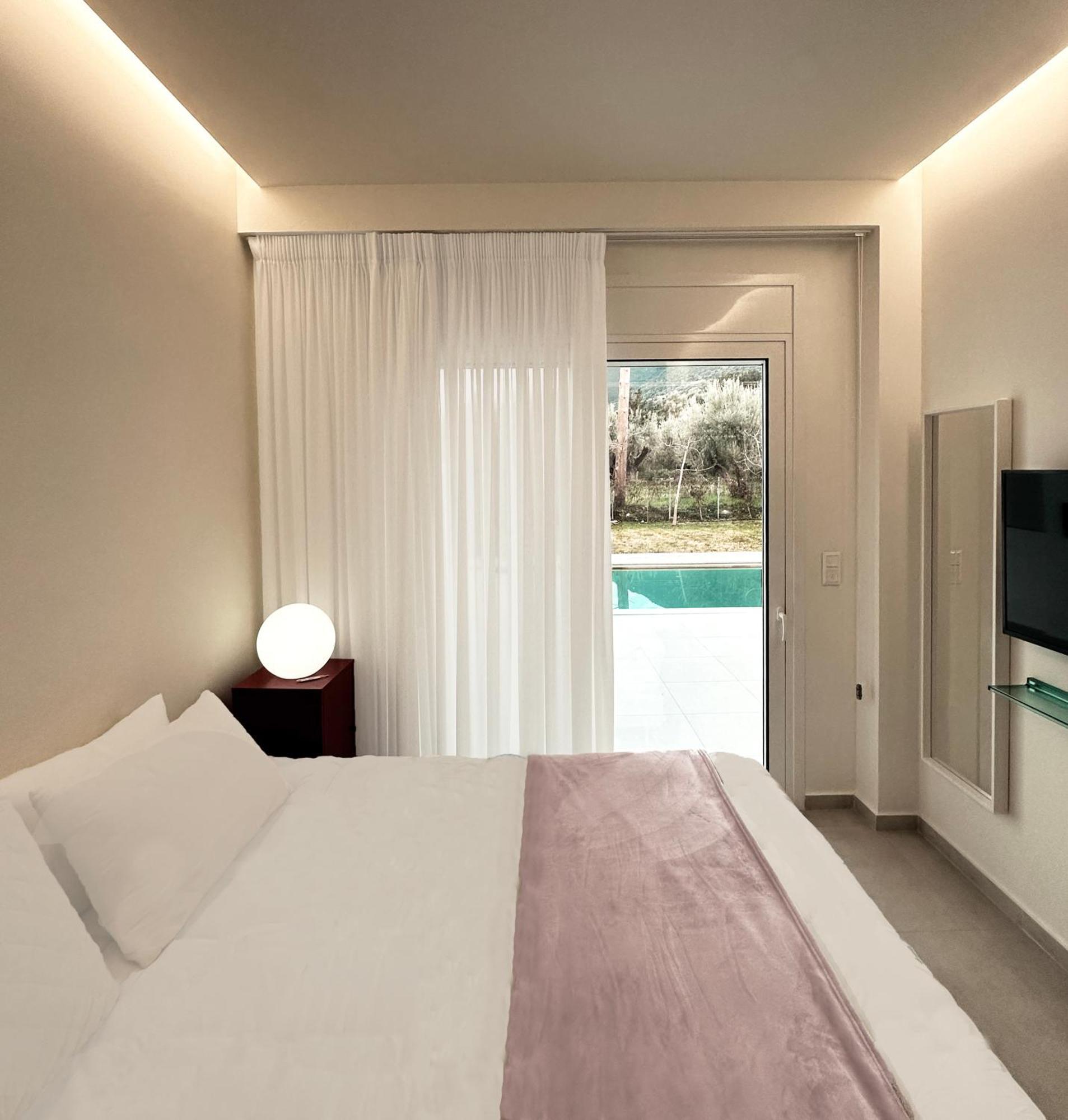 Splash Suites With Private Pools นิเกียนา ภายนอก รูปภาพ