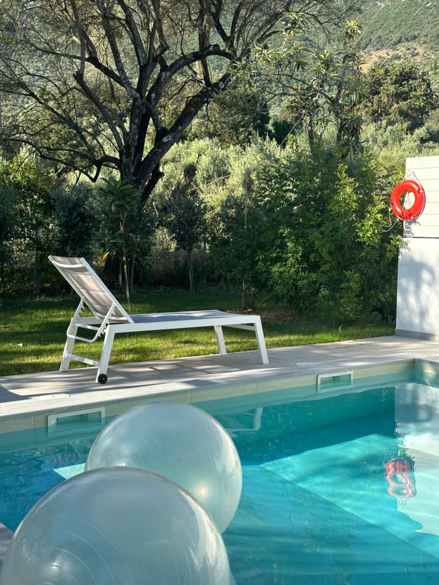 Splash Suites With Private Pools นิเกียนา ภายนอก รูปภาพ