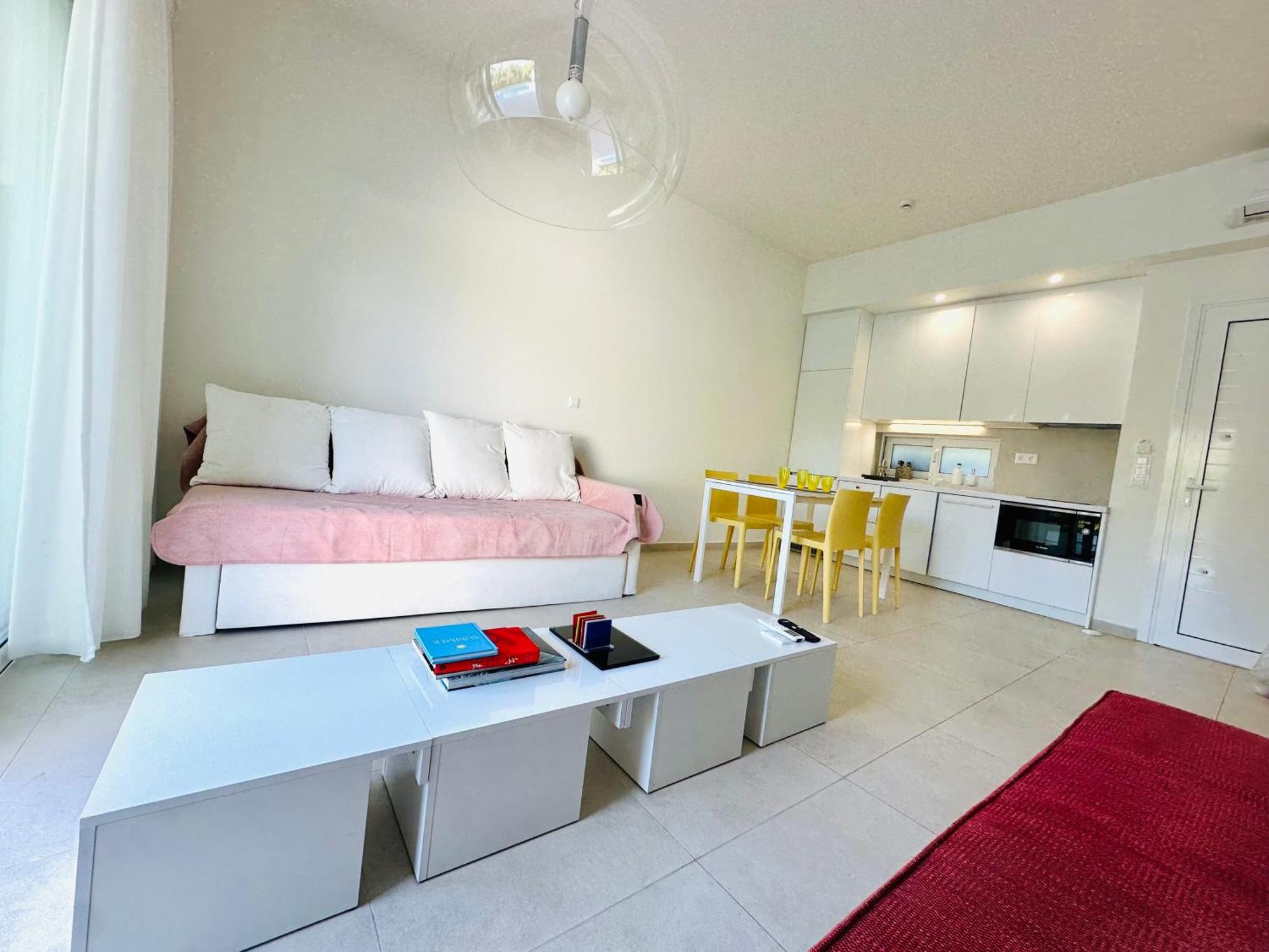 Splash Suites With Private Pools นิเกียนา ภายนอก รูปภาพ
